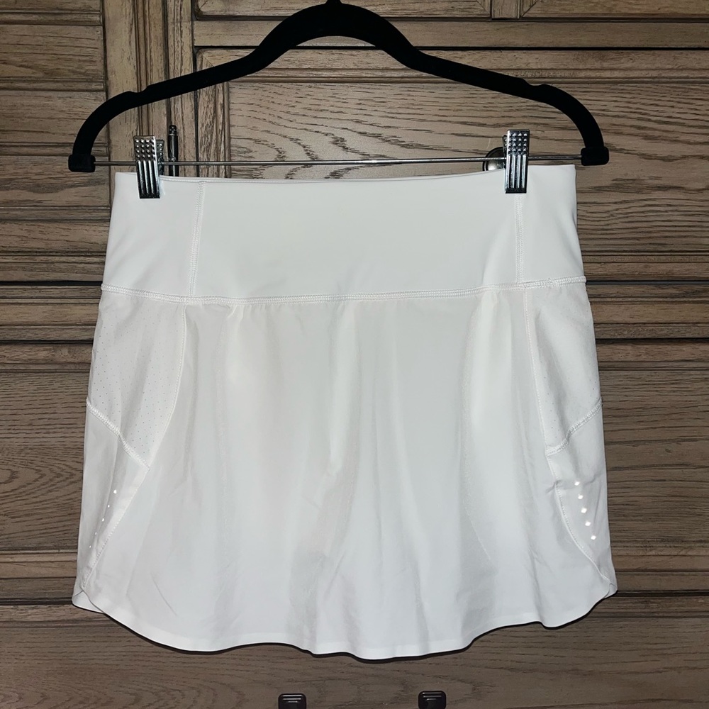 Athleta Run With It 14” Skort